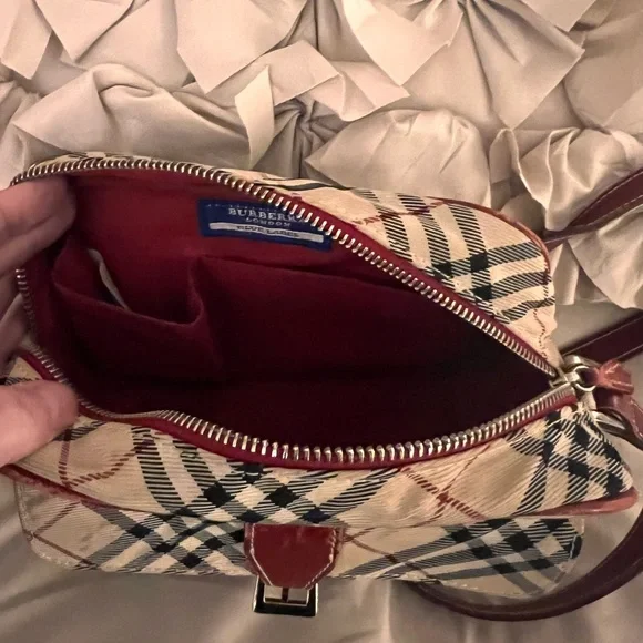 Burberry Beige and Red Checkered Bag. Blue label - Picture 8 of 10